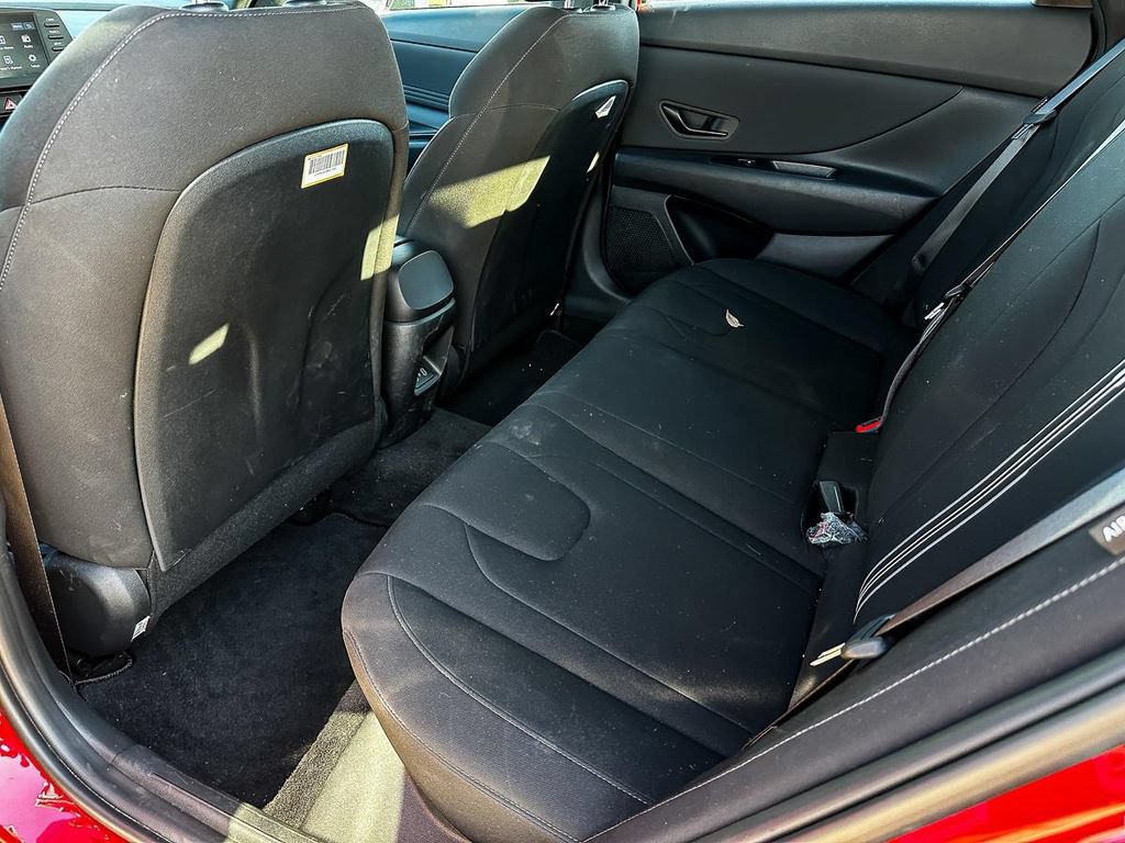 Used 2025 Hyundai Elantra Sport FWD image 28