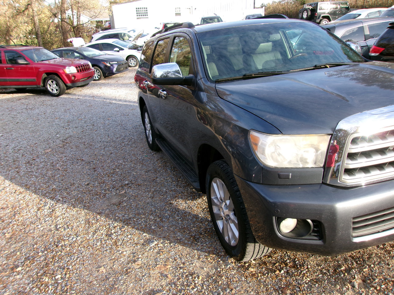 Used 2010 Toyota Sequoia Platinum image 18