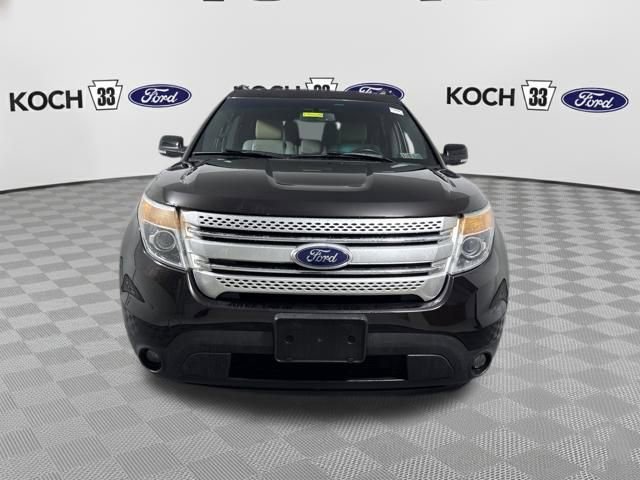 Used 2014 Ford Explorer XLT w/ Equipment Group 202A image 2