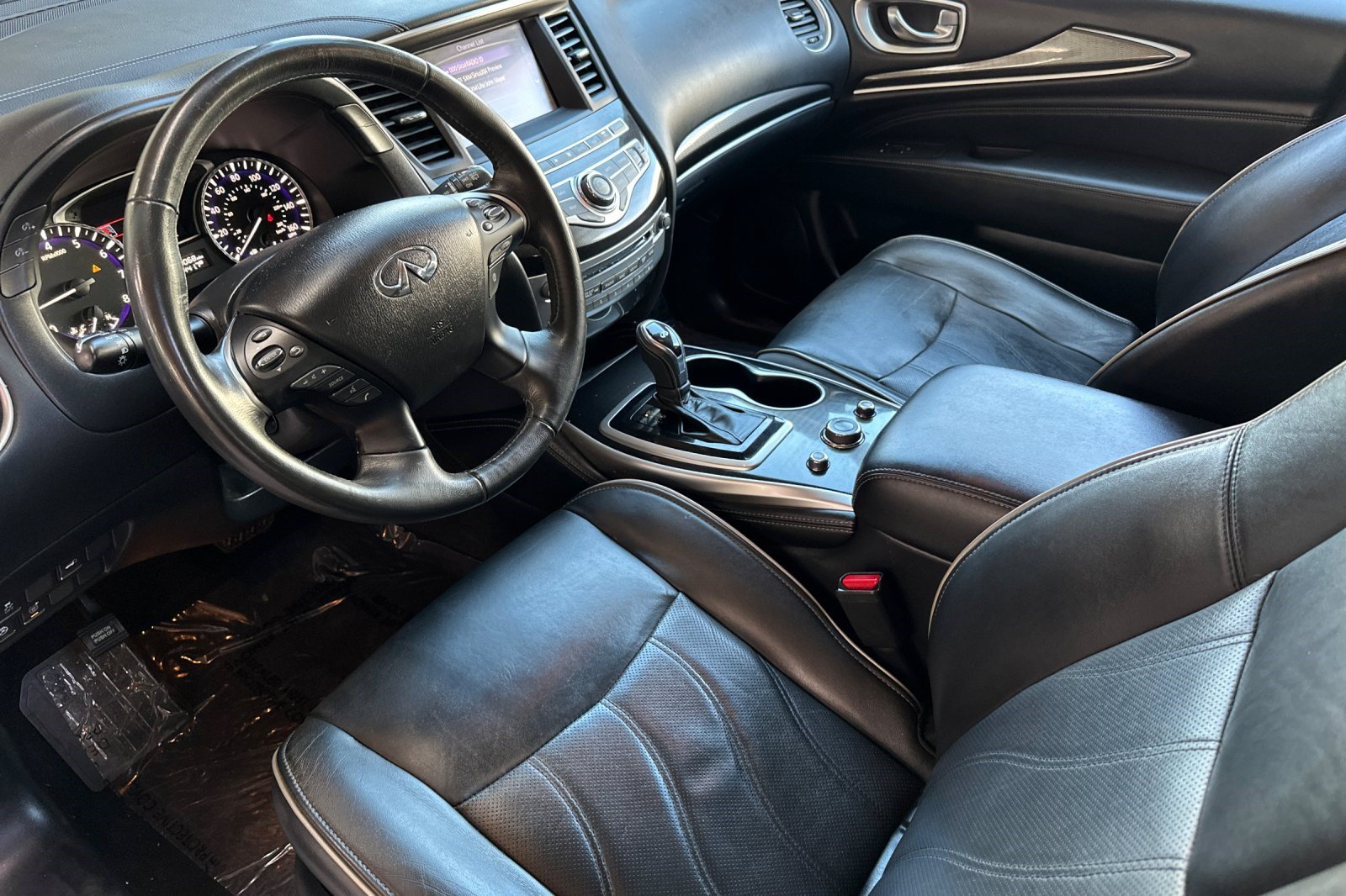 Used 2019 INFINITI QX60 Luxe w/ Essential Package AWD/4WD image 4
