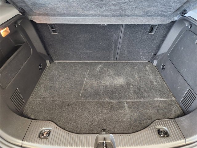 Used 2022 Chevrolet Trax LT w/ LT Convenience Package image 14