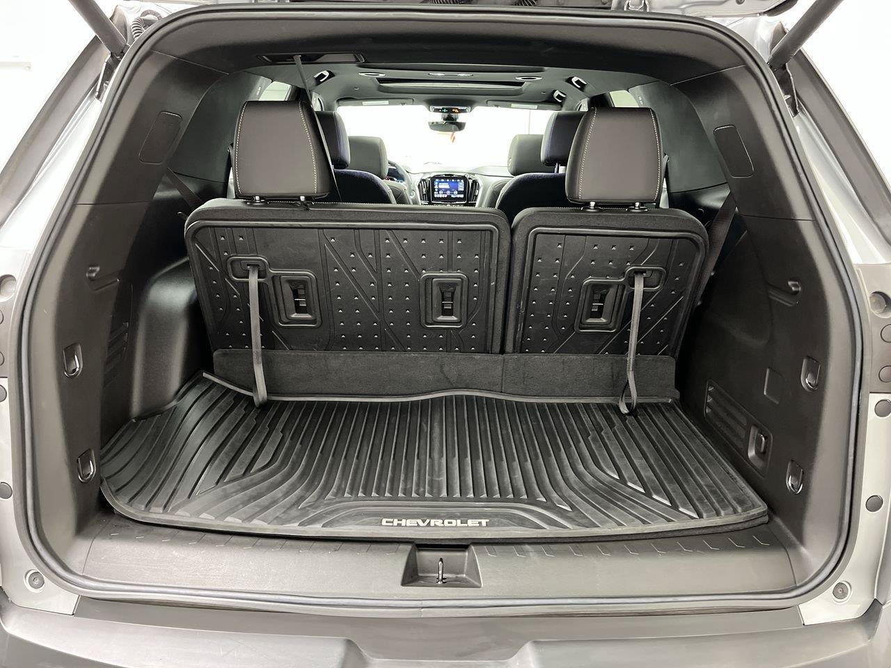 Certified 2023 Chevrolet Traverse LT w/ LT Premium Package AWD/4WD image 34