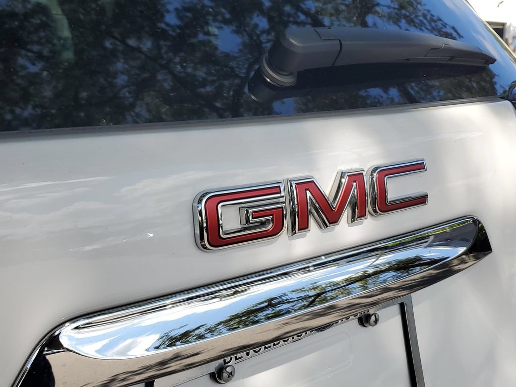 Used 2023 GMC Terrain SLE w/ Driver Convenience Package FWD image 29