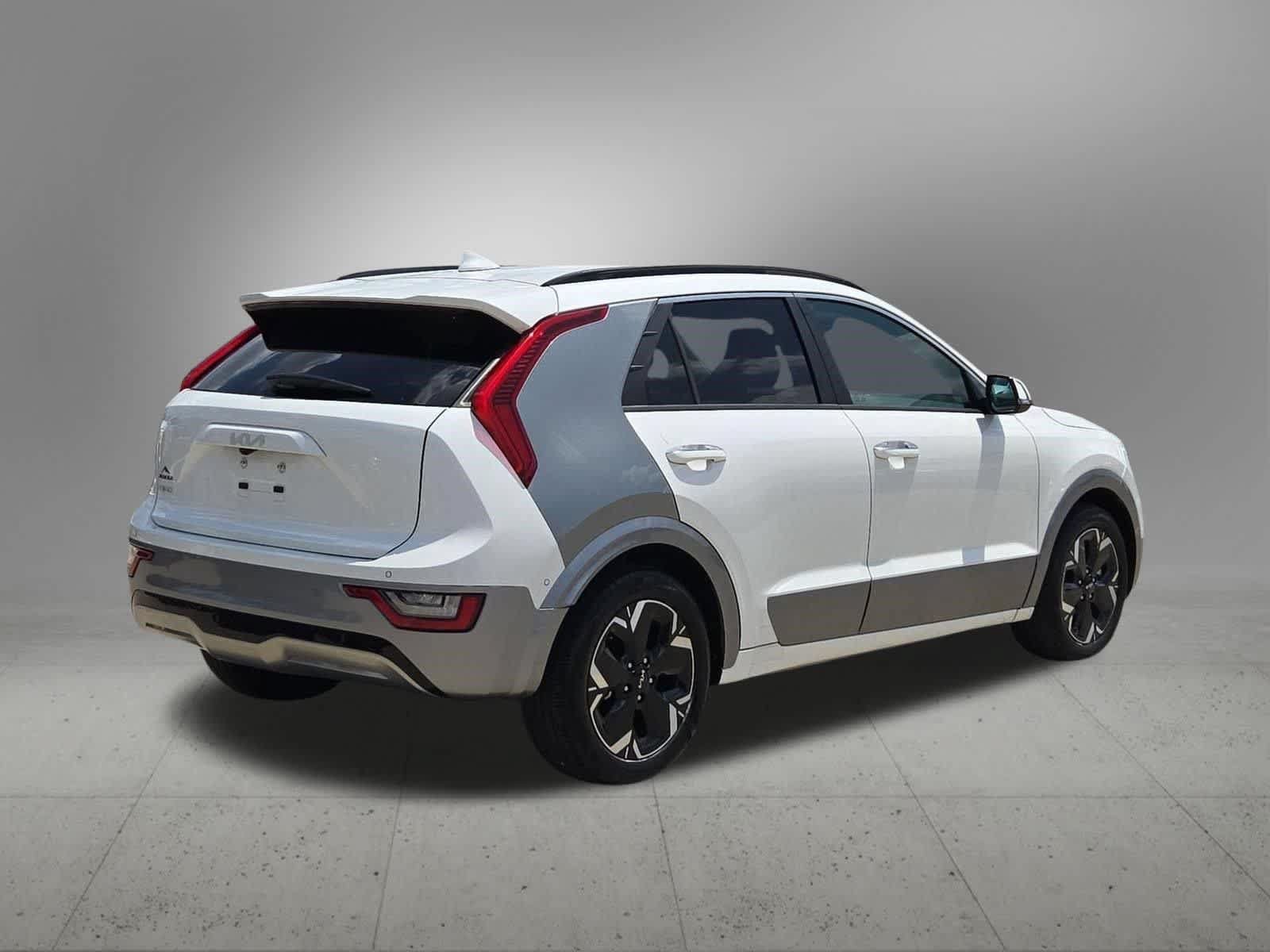 Certified 2023 Kia Niro Wave w/ Wave Preserve Package FWD image 6