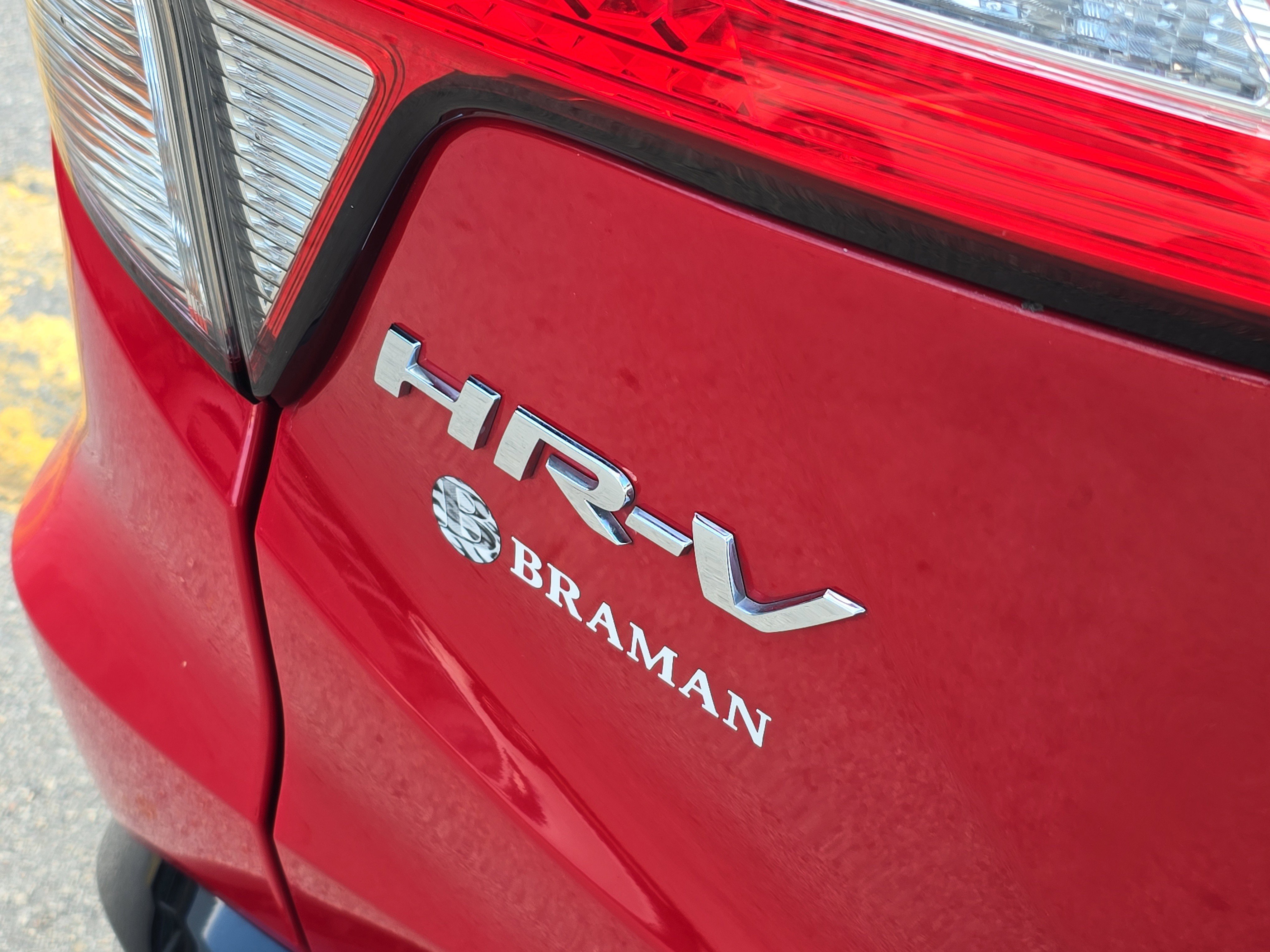 Certified 2019 Honda HR-V Sport image 5