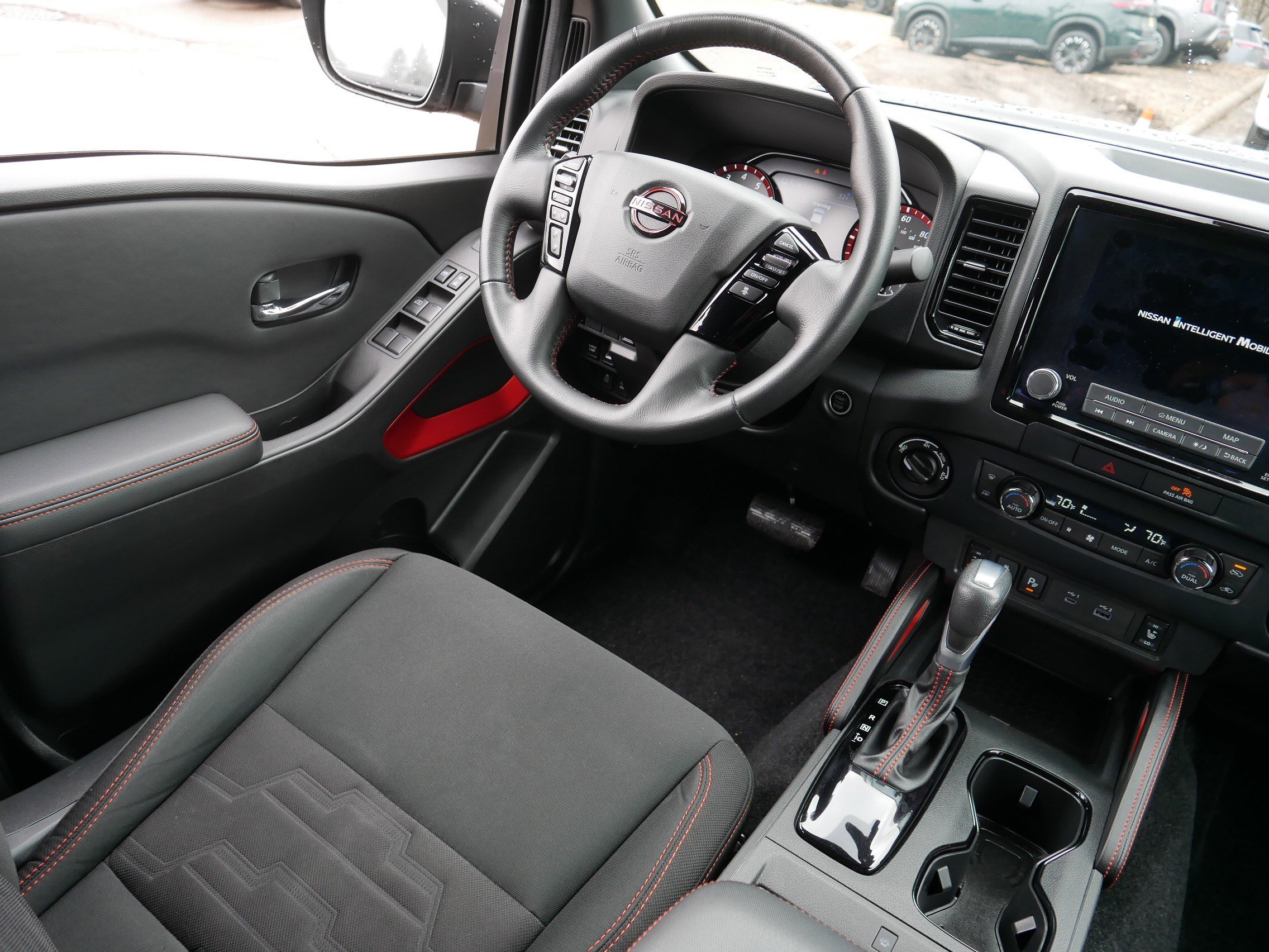 Certified 2022 Nissan Frontier PRO-4X image 9