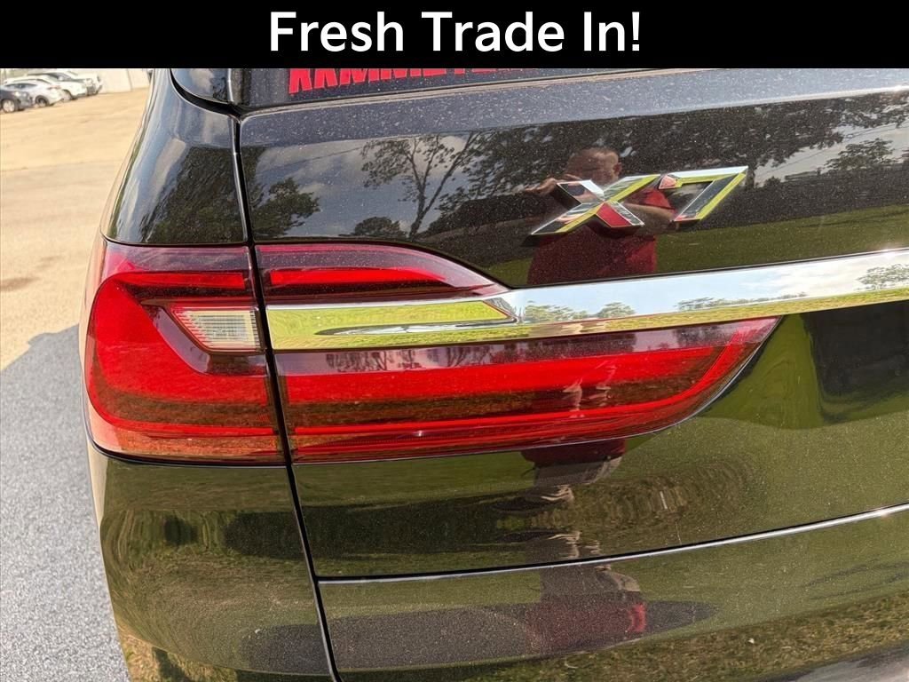 Used 2020 BMW X7 xDrive40i w/ Premium Package AWD/4WD image 11