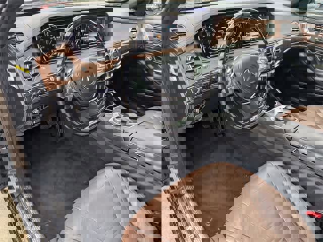 Used 2014 Mercedes-Benz S 550 Sedan image 2