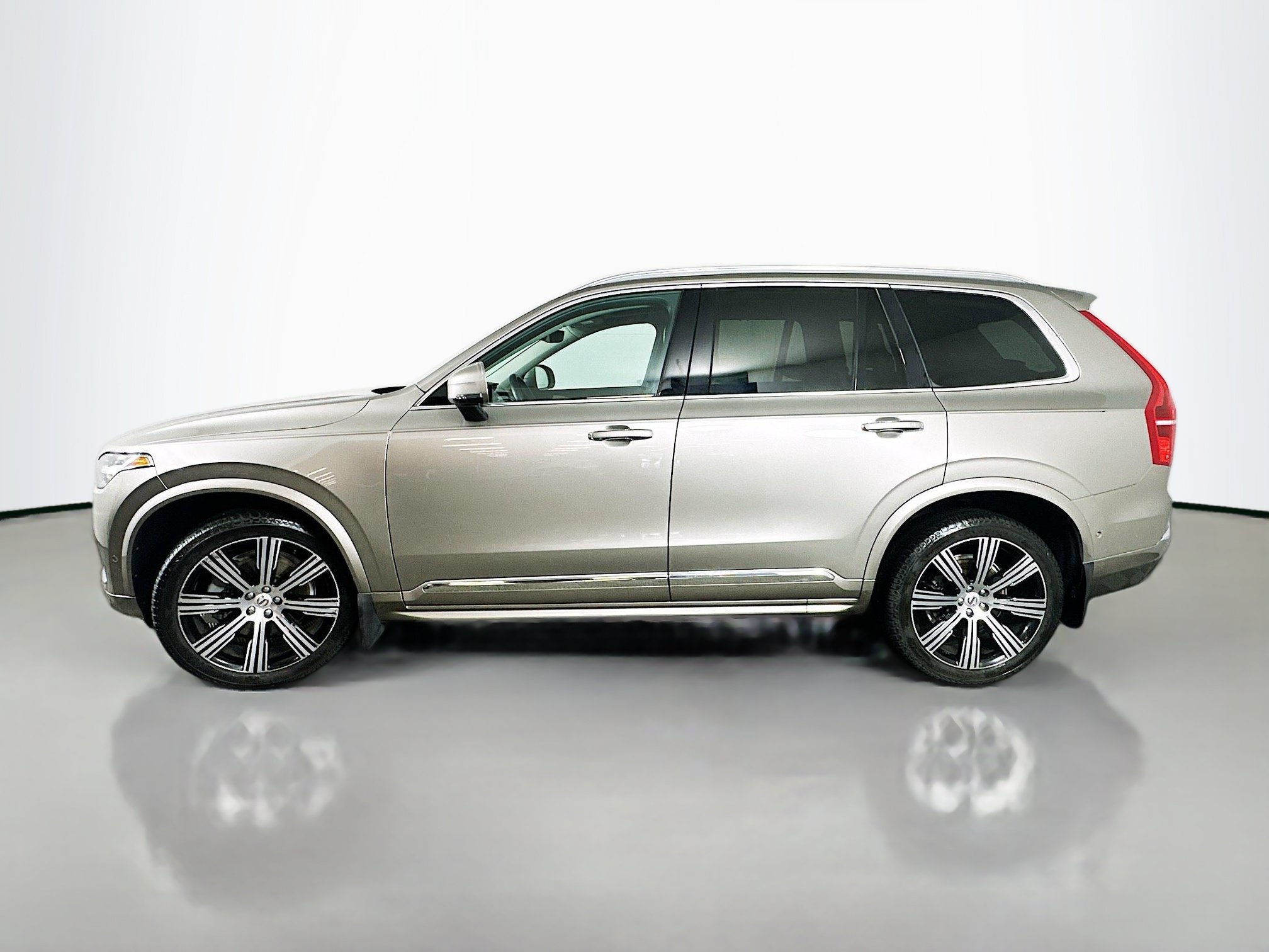 Used 2021 Volvo XC90 T6 Inscription w/ Advanced Package AWD/4WD image 6