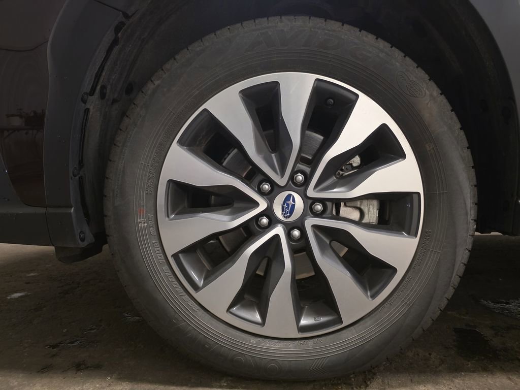 Used 2025 Subaru Outback Touring XT AWD/4WD image 7