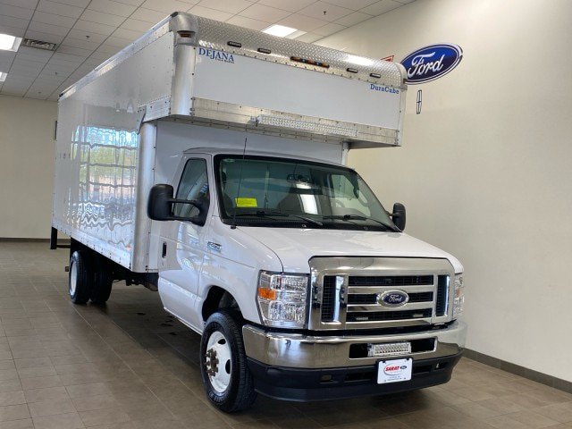 Certified 2023 Ford E-450 and Econoline 450 Super Duty w/ Power Windows & Locks Group RWD image 2