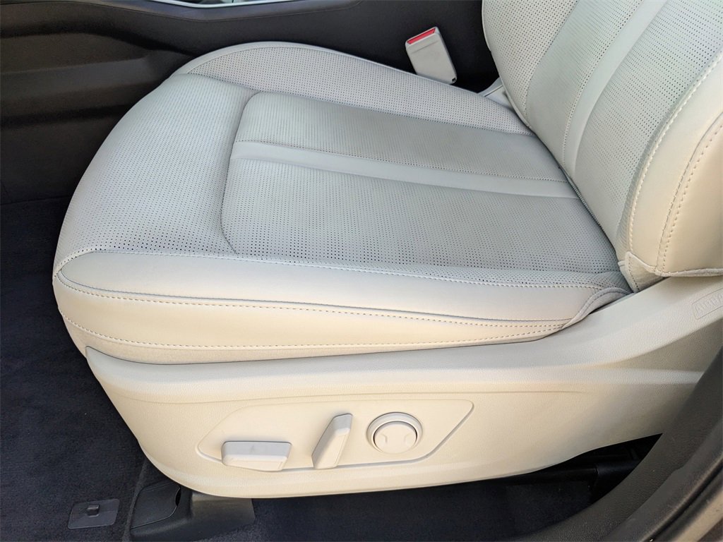 Certified 2025 Kia Sorento S w/ Panoramic Sunroof Package image 22