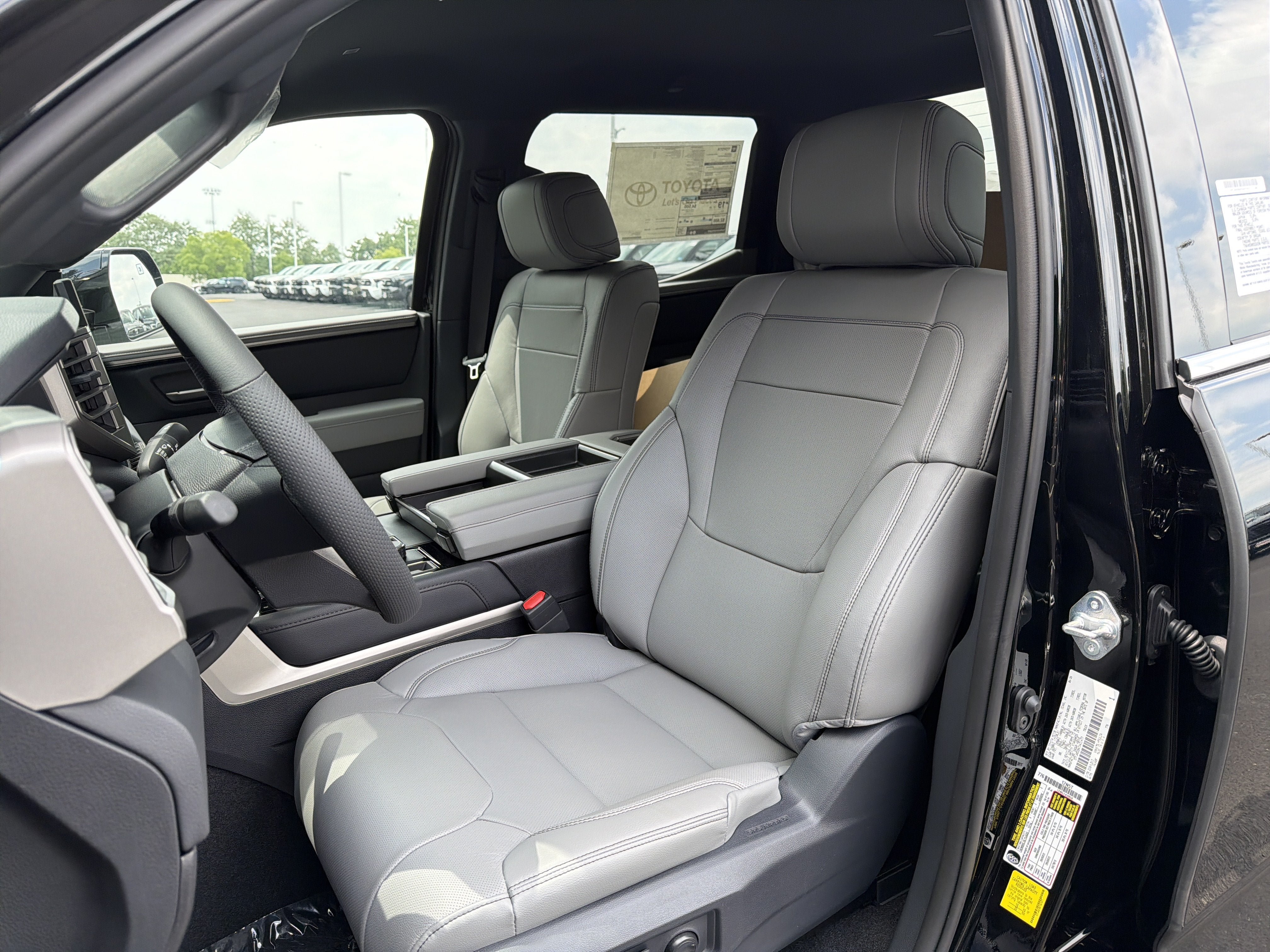 New 2026 Toyota Tundra Limited AWD/4WD image 15