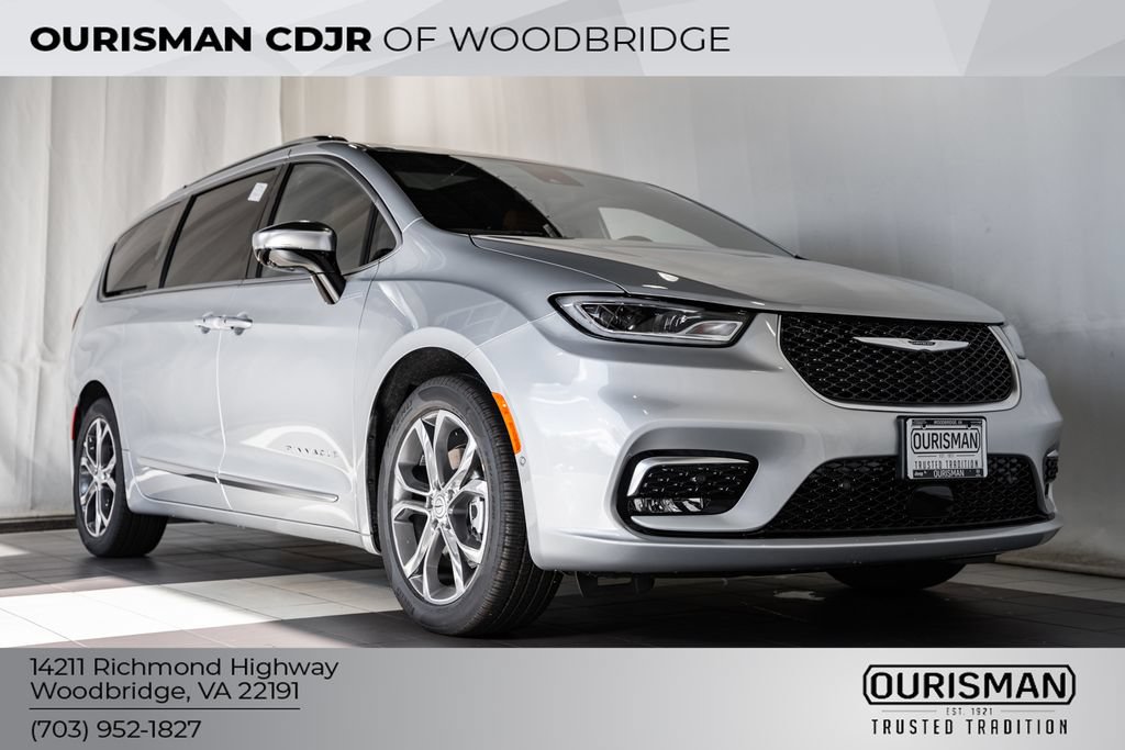 New 2026 Chrysler Pacifica Pinnacle FWD image 1