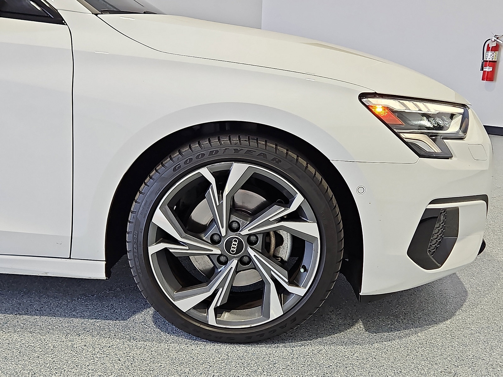 Used 2023 Audi A3 2.0T Premium Plus w/ Premium Plus Package image 5