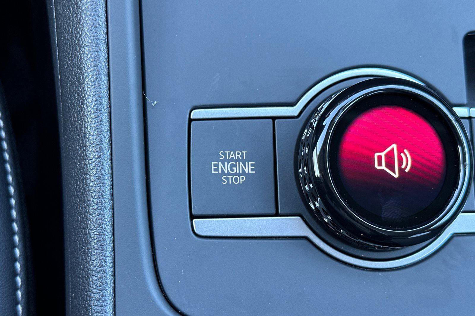 New 2026 Volkswagen Tiguan SE image 21