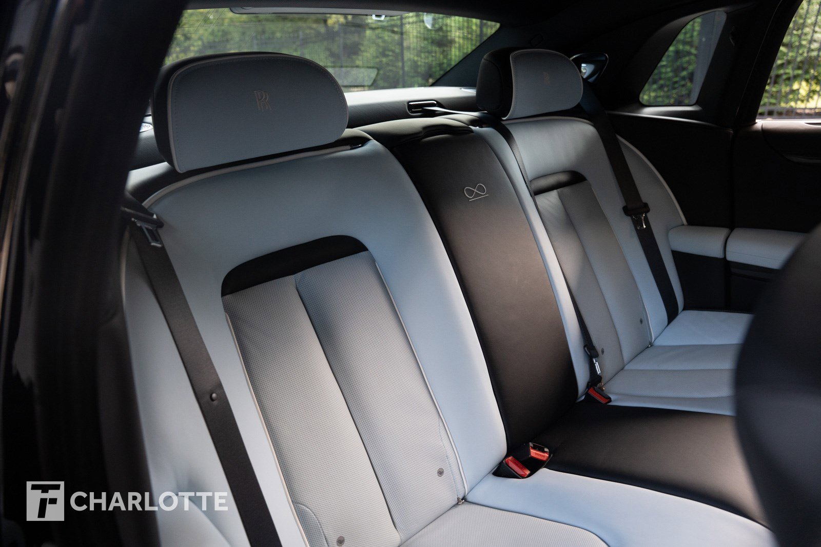 Used 2023 Rolls-Royce Ghost Black Badge w/ Black Badge Ghost Package image 31