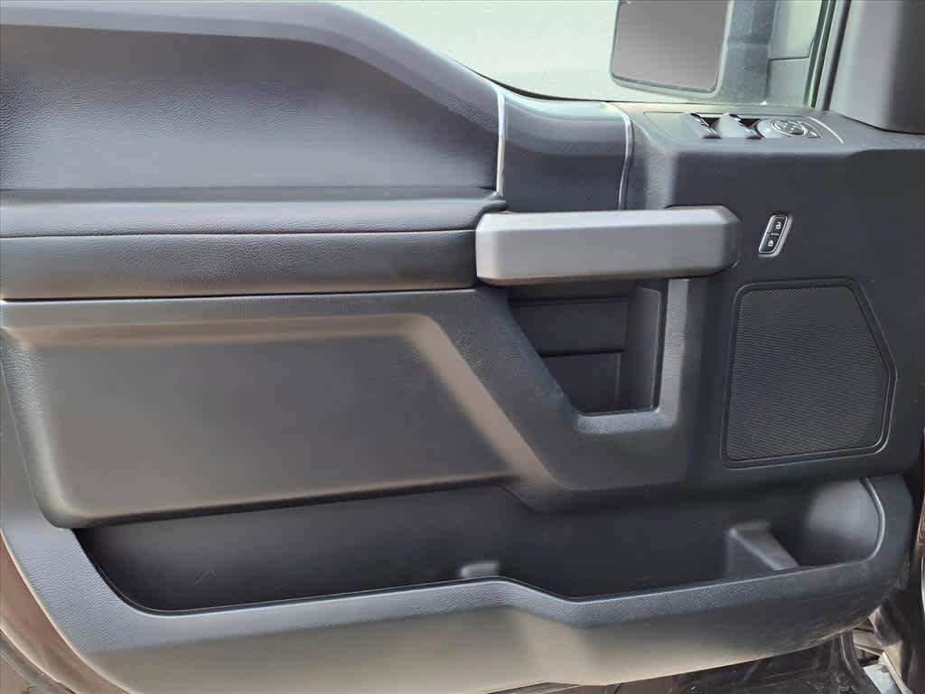 Used 2018 Ford F150 XLT w/ Equipment Group 302A Luxury AWD/4WD image 11