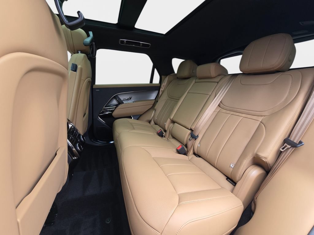 New 2026 Land Rover Range Rover Sport SE AWD/4WD image 14