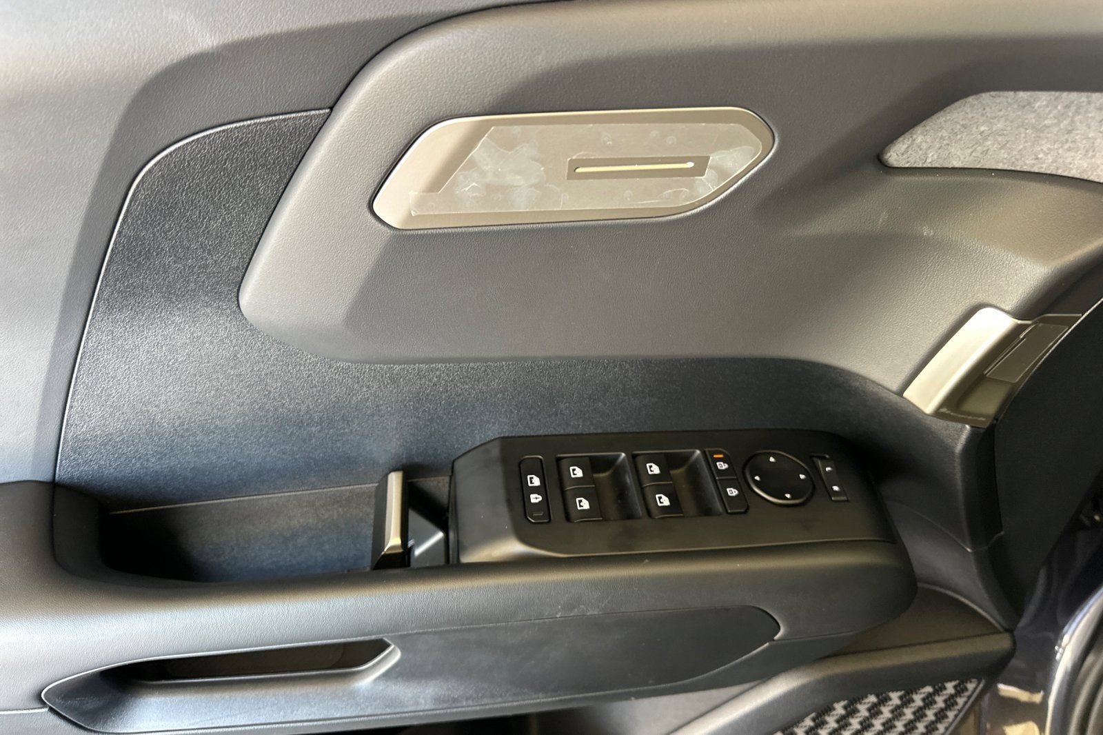 Used 2027 Kia Telluride LX FWD image 11