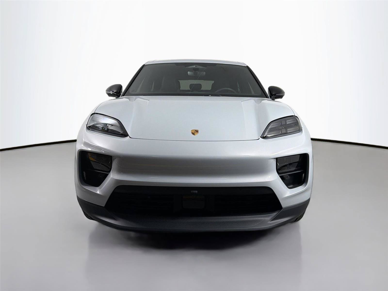 Certified 2026 Porsche Macan 4 Electric RWD image 10
