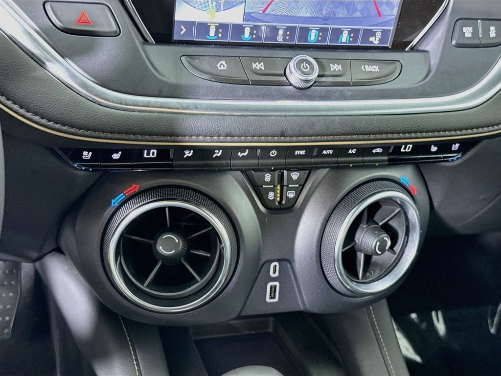 Used 2019 Chevrolet Blazer Premier w/ Driver Confidence II Package AWD/4WD image 8