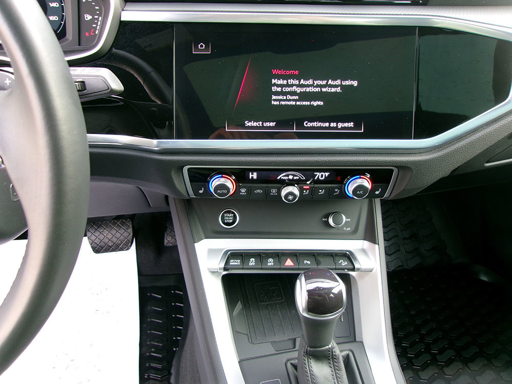 Used 2023 Audi Q3 2.0T Premium Plus w/ Premium Plus Package image 18