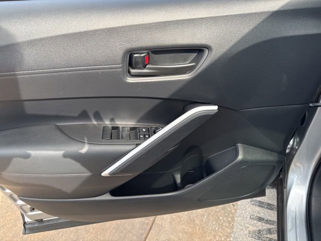 Used 2024 Toyota Corolla Cross AWD Hybrid w/ Moonroof Package image 22