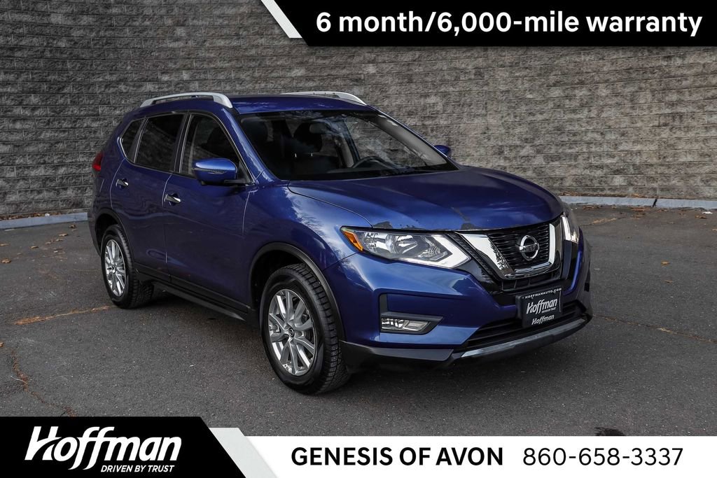 Used 2017 Nissan Rogue SV w/ SV Premium Package