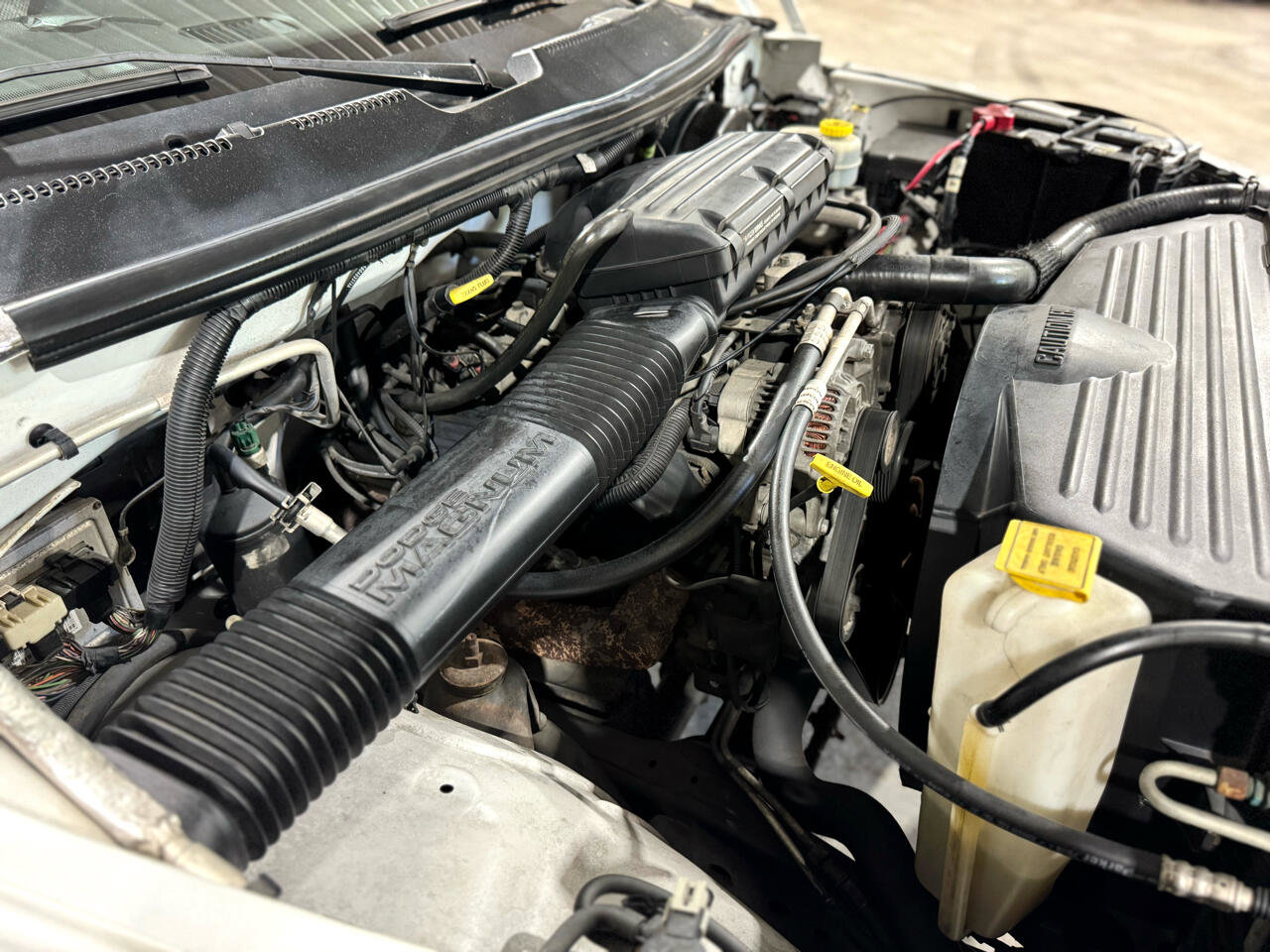 Used 2001 Dodge Ram 1500 Truck ST image 21