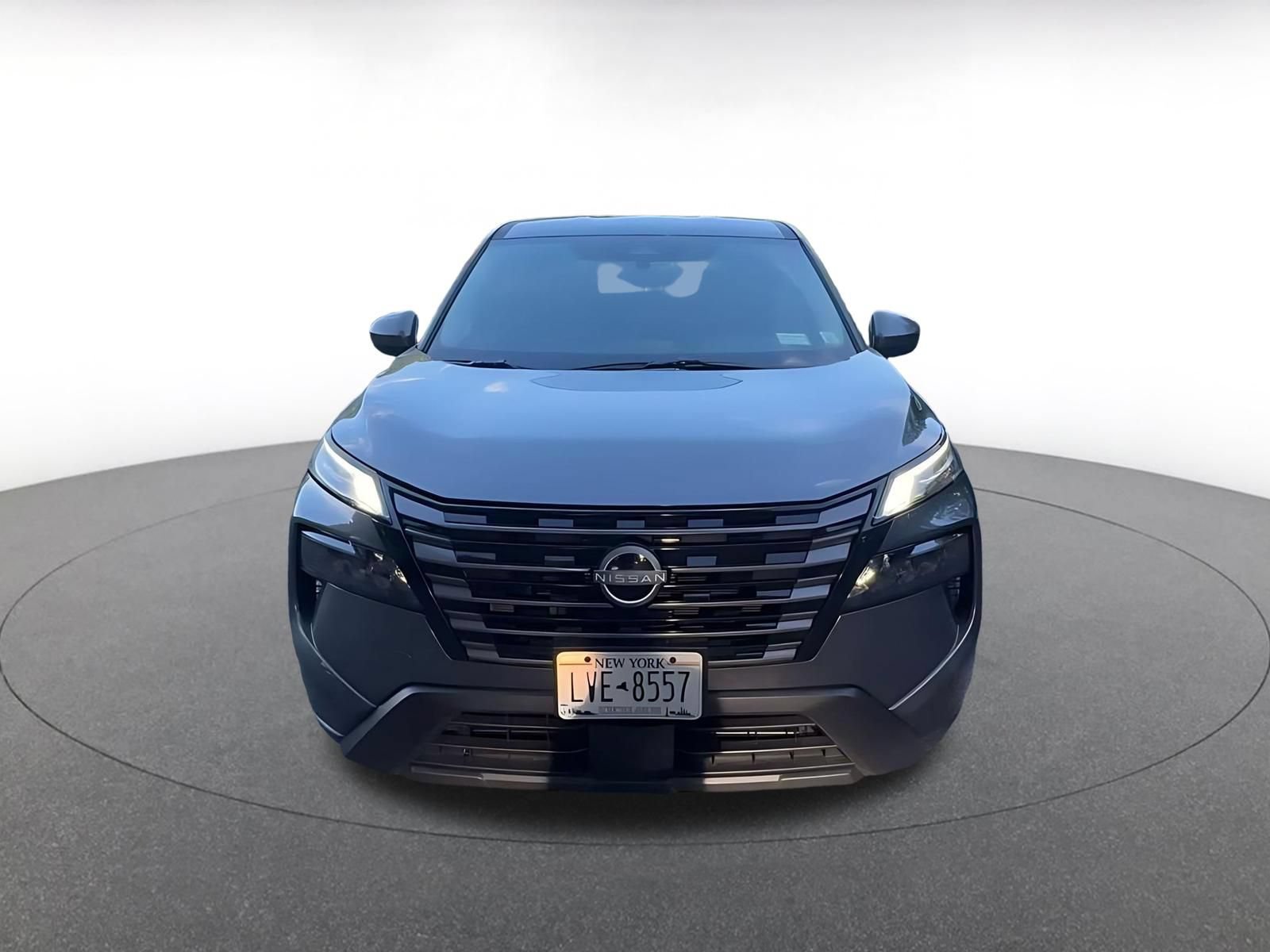 Used 2026 Nissan Rogue SV AWD/4WD image 4