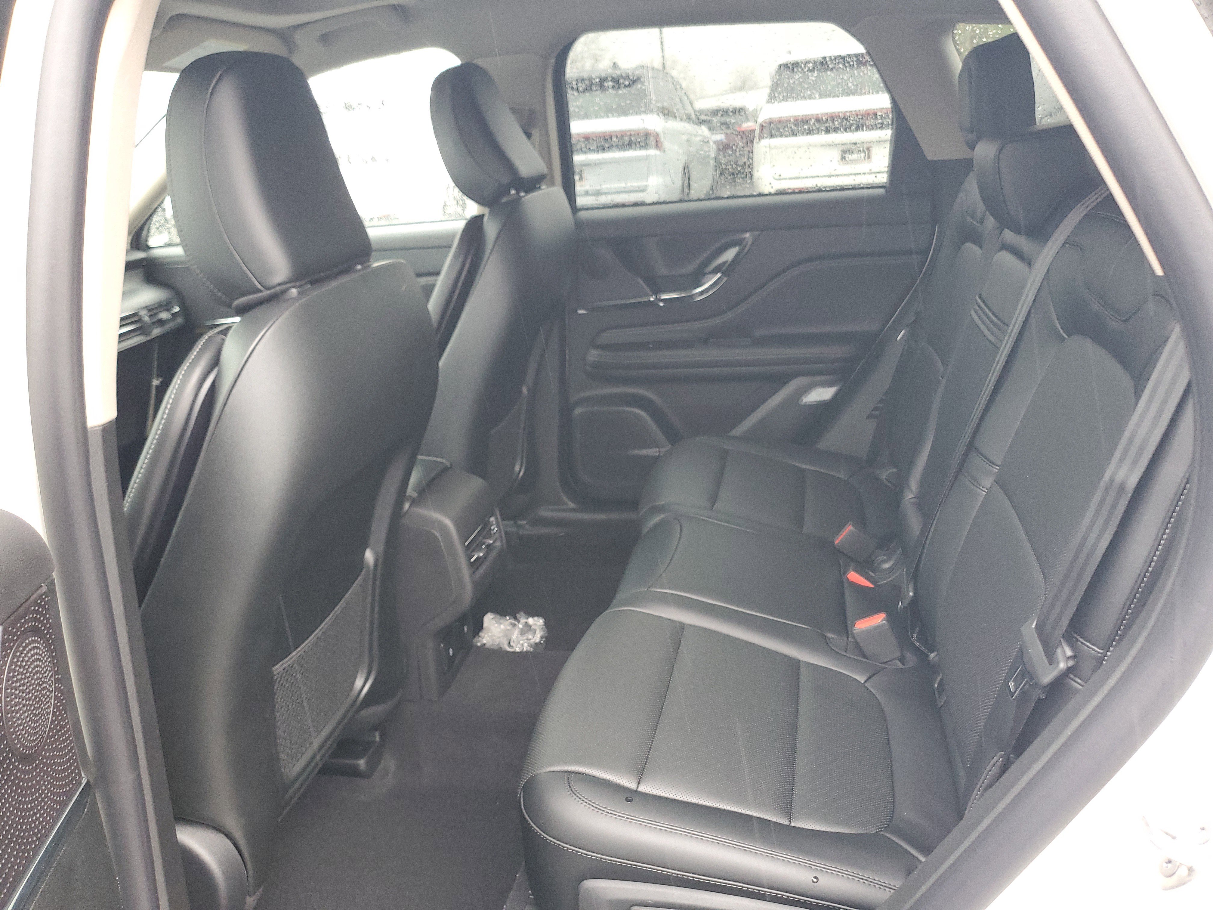 New 2026 Lincoln Corsair Premiere image 24