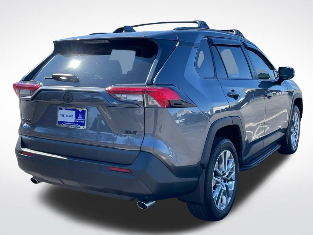 Used 2024 Toyota RAV4 XLE Premium image 6