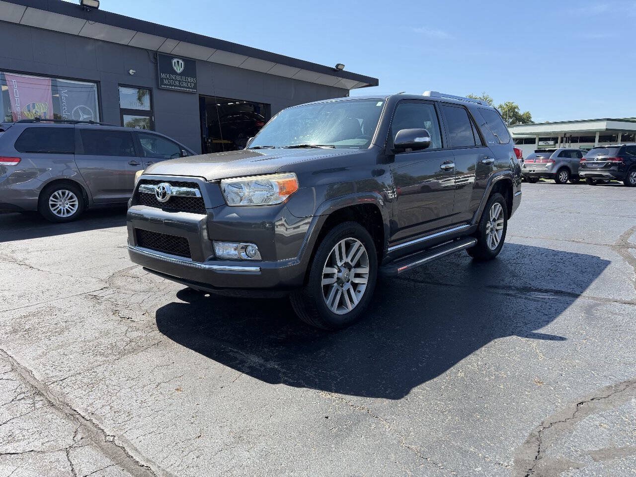 Used 2011 Toyota 4Runner Limited AWD/4WD image 2