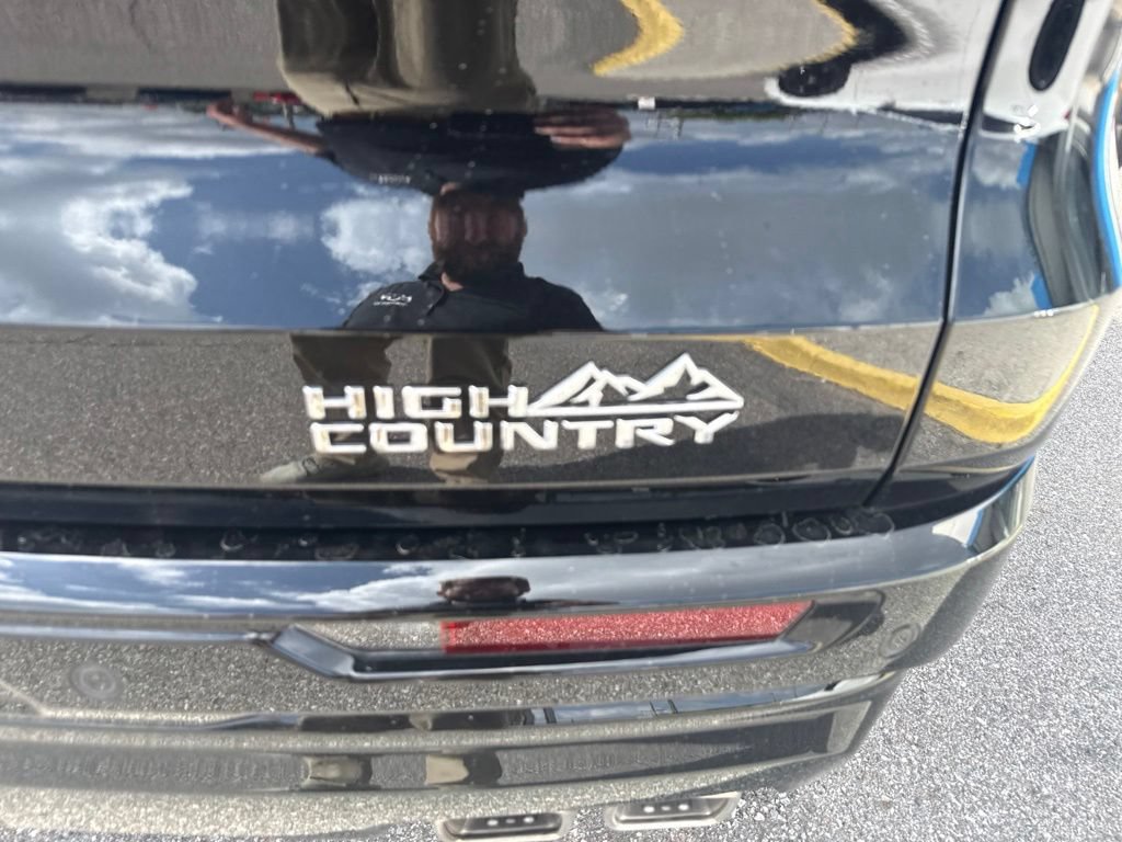 Used 2026 Chevrolet Traverse High Country w/ LPO, Floor Liner Package FWD image 6