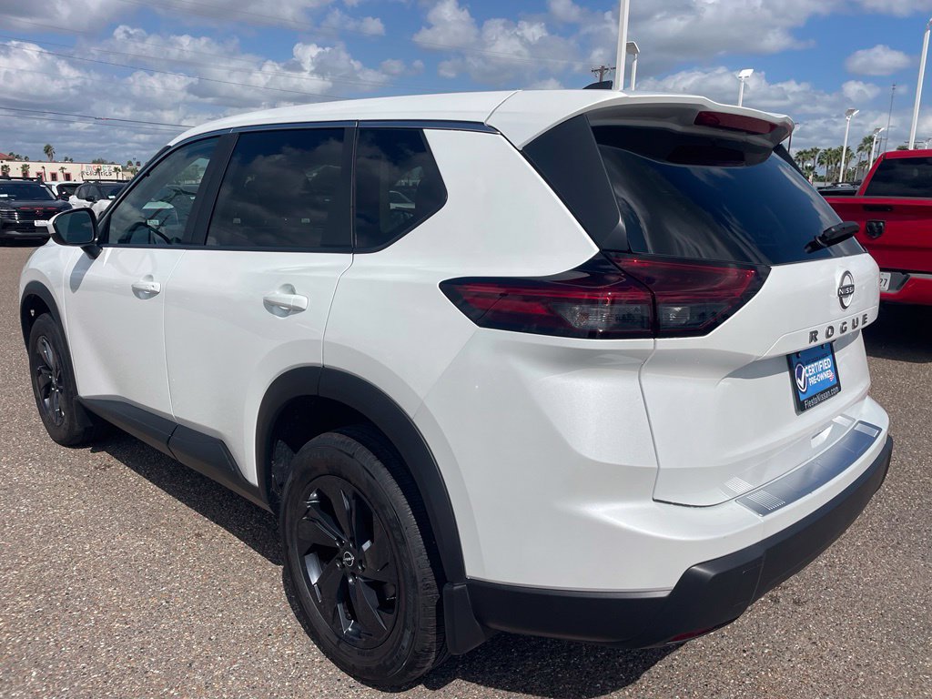 Certified 2026 Nissan Rogue SV w/ Cold Weather Package FWD image 5