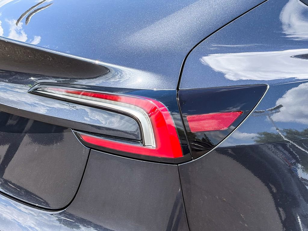 Used 2024 Tesla Model 3 Standard Range RWD image 8