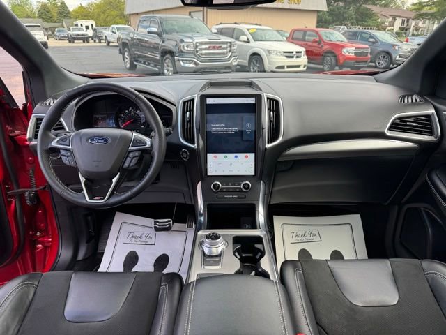 Used 2024 Ford Edge ST w/ Equipment Group 401A AWD/4WD image 2