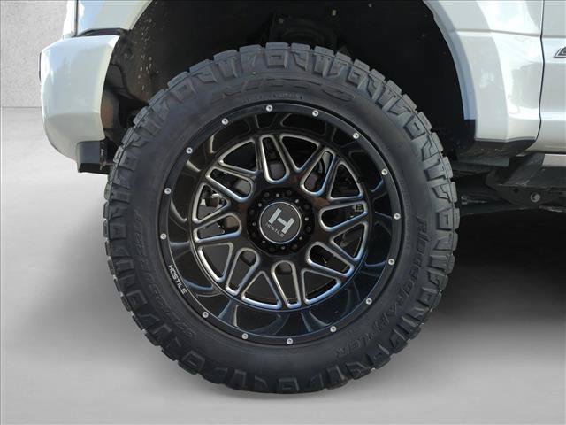 Used 2022 Ford F350 Platinum w/ FX4 Off-Road Package AWD/4WD image 14