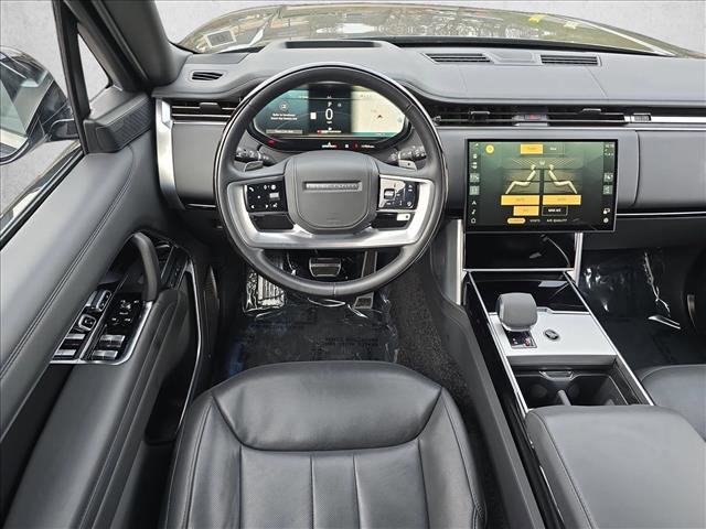 Used 2024 Land Rover Range Rover Autobiography image 16