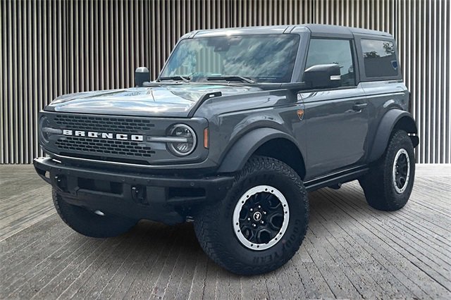 New 2025 Ford Bronco Badlands image 1