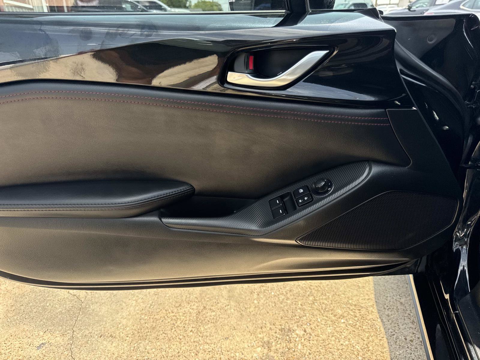 Used 2016 MAZDA MX-5 Miata Club RWD image 17