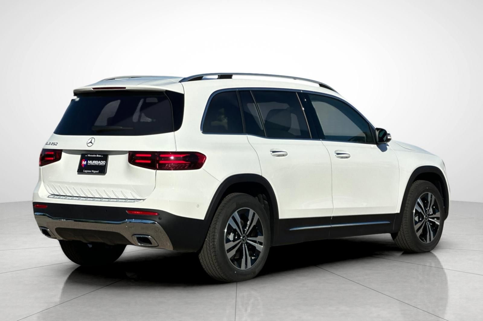 New 2025 Mercedes-Benz GLB 250 image 11