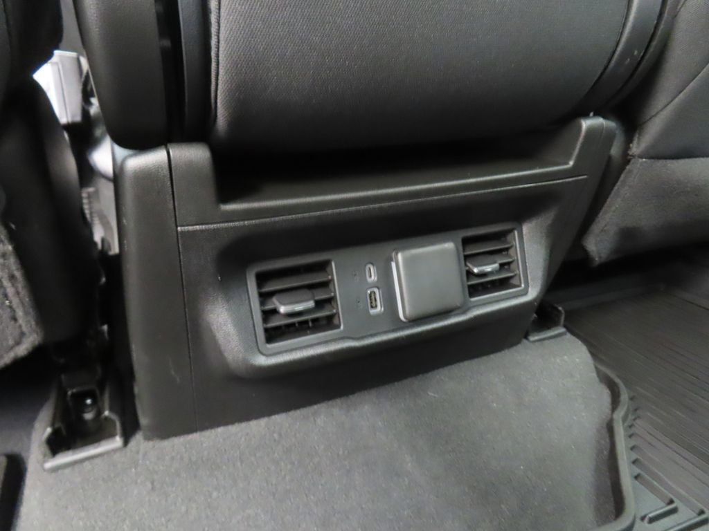 Used 2025 Chevrolet Silverado 1500 LT image 14