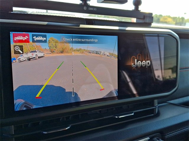 Used 2024 Jeep Gladiator Rubicon image 18