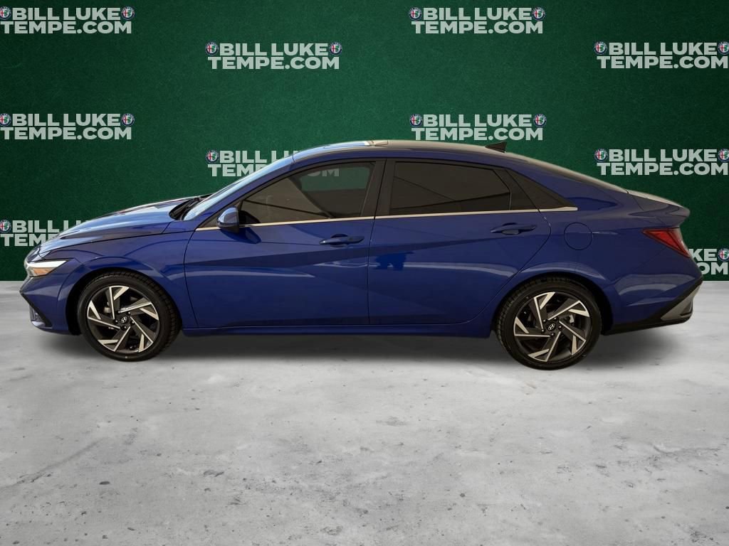 Used 2024 Hyundai Elantra SEL w/ Convenience Package FWD image 8