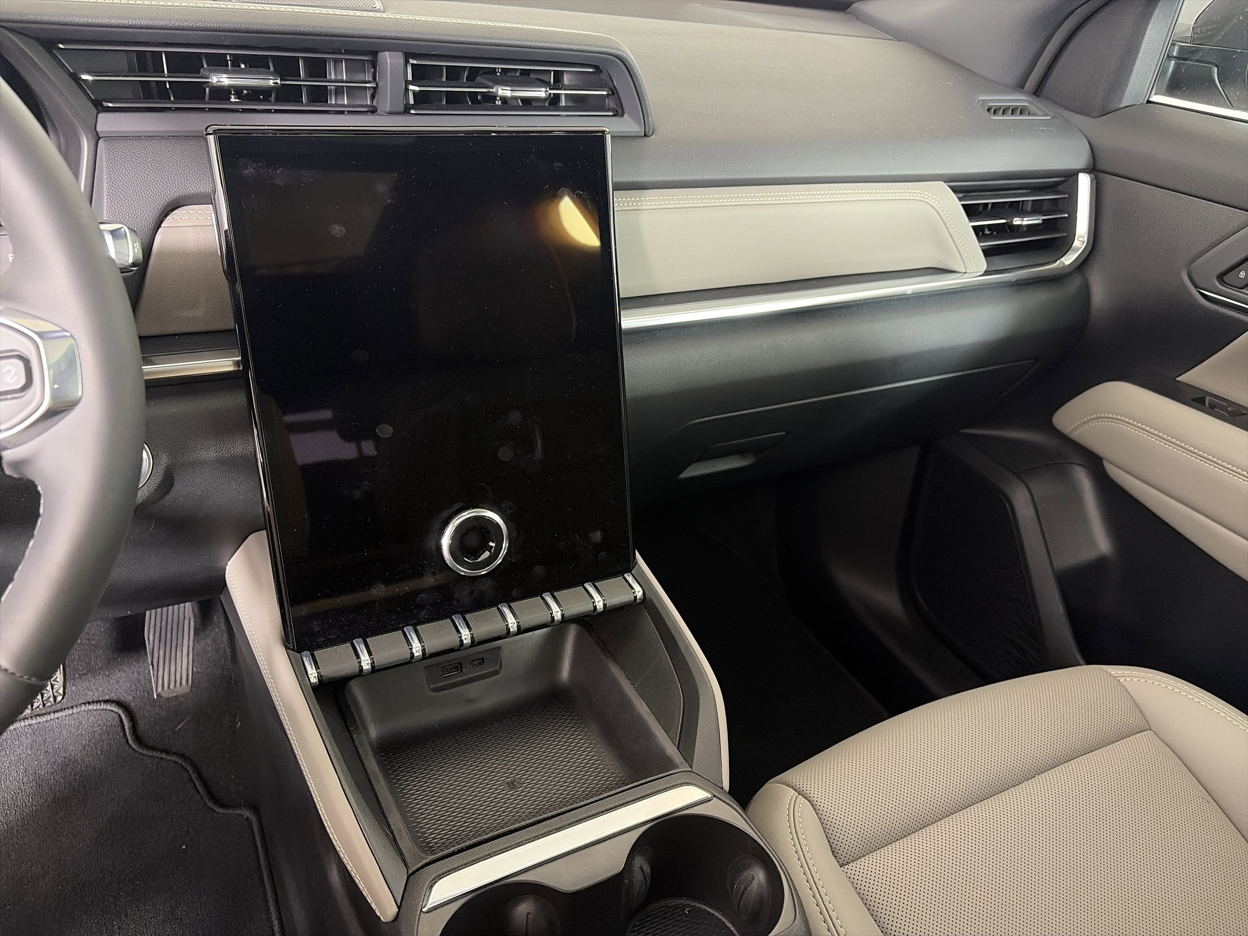 Certified 2026 GMC Terrain Elevation w/ Elevation Premium Package image 4