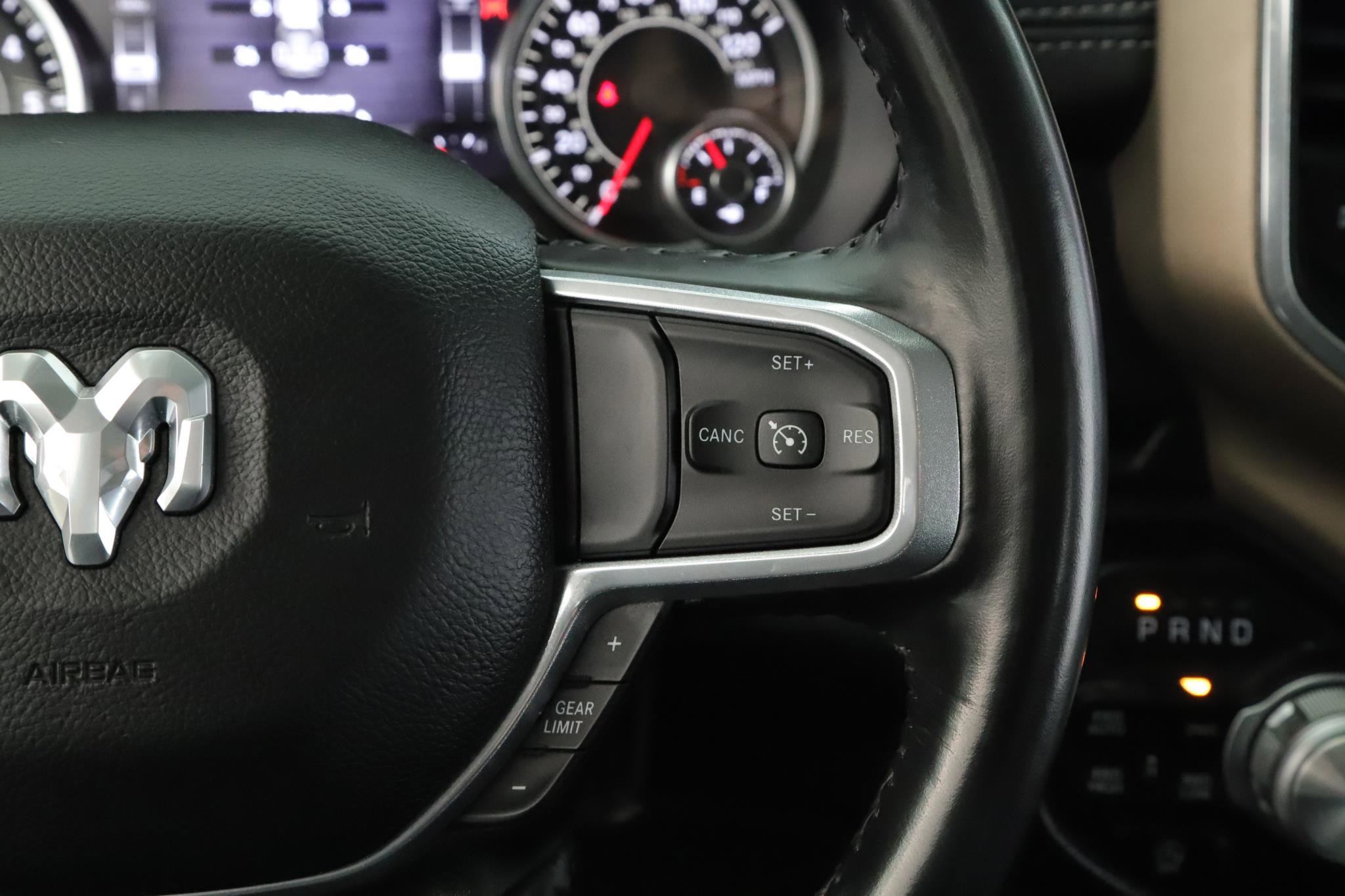 Used 2022 RAM 1500 Laramie AWD/4WD image 11