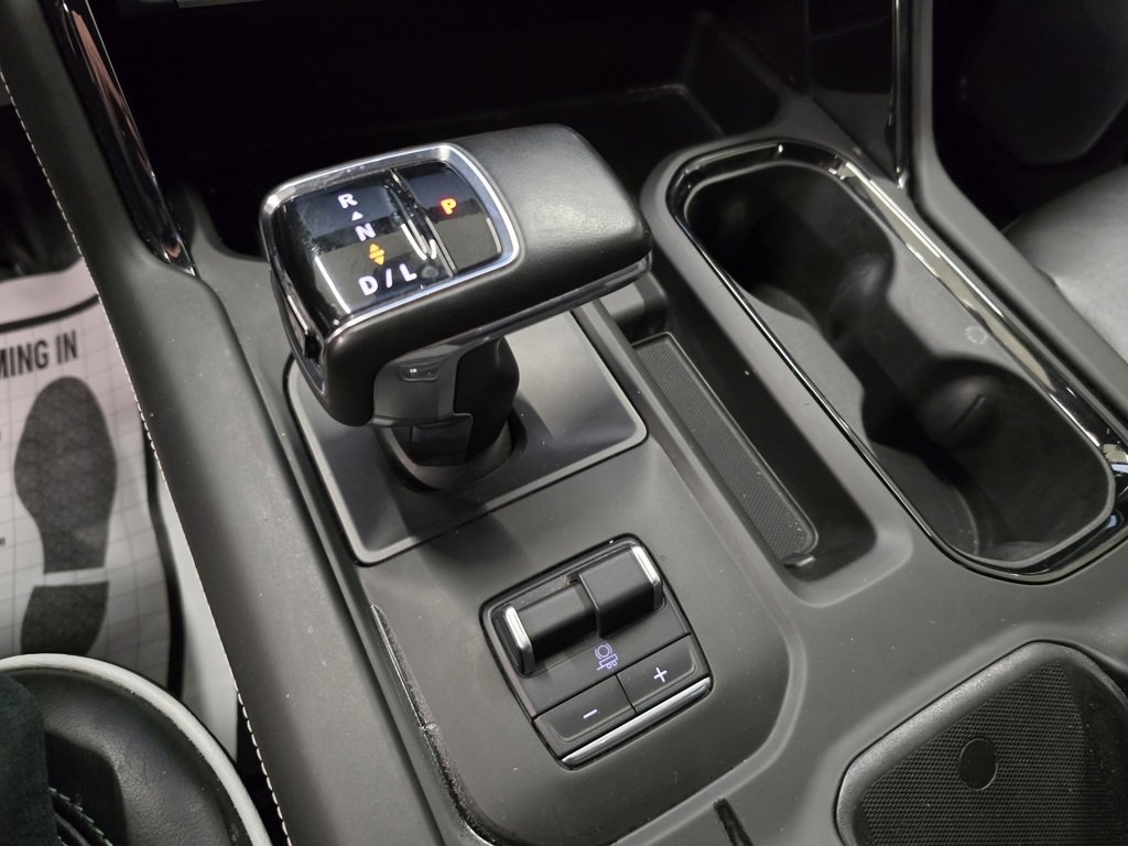 Used 2023 GMC Sierra 1500 AT4X image 30