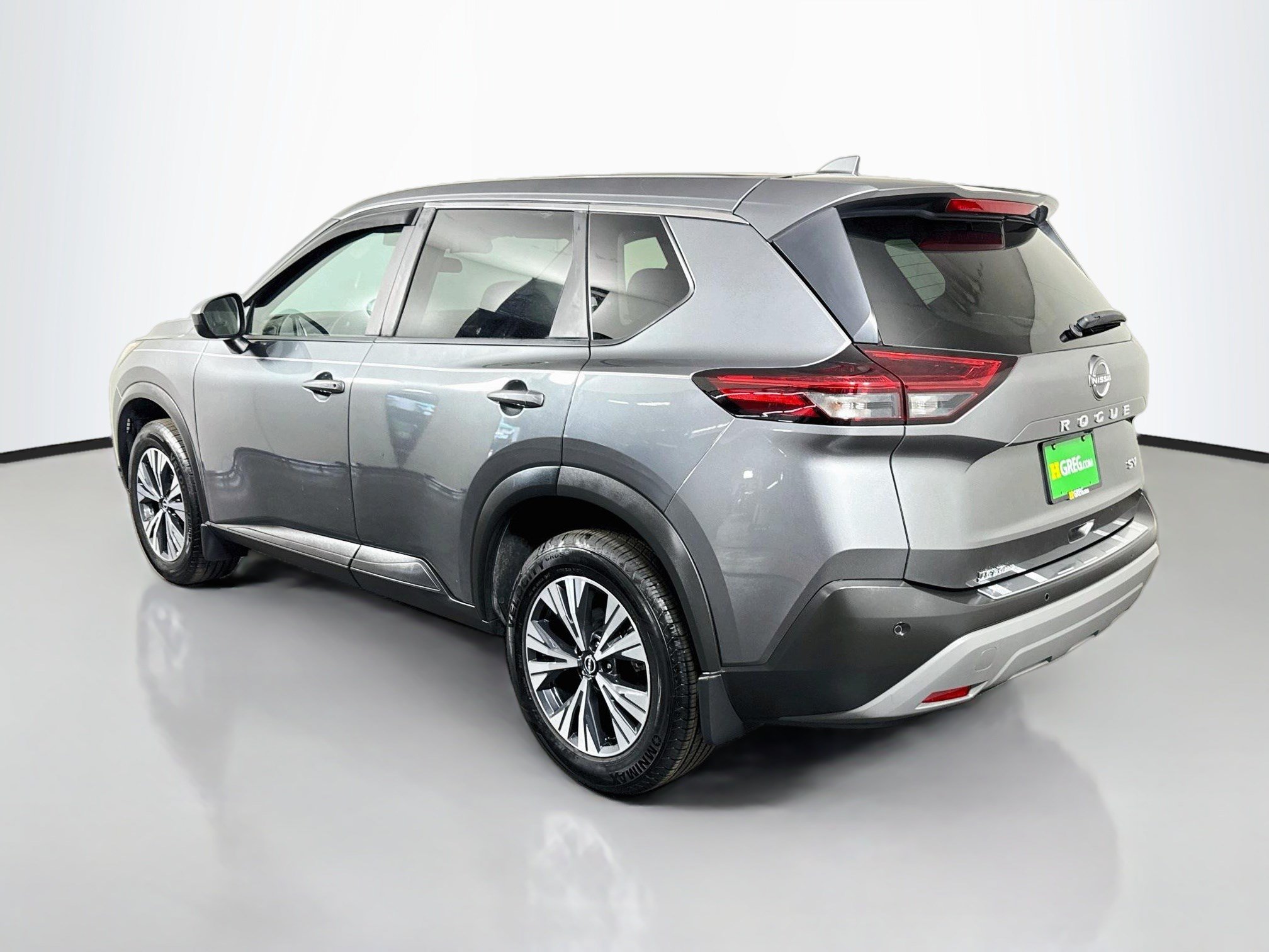 Used 2023 Nissan Rogue SV FWD image 7